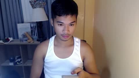 Snapshot of asianhunk_jamesx chatting on October 9, 7:01 pm asianhunk_jamesx online show from October 9, 7:01 pm