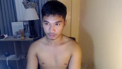 Snapshot of asianhunk_jamesx chatting on October 10, 11:42 am asianhunk_jamesx online show from October 10, 11:42 am