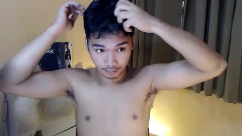 Snapshot of asianhunk_jamesx chatting on October 11, 5:39 am asianhunk_jamesx online show from October 11, 5:39 am