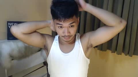 Snapshot of asianhunk_jamesx chatting on October 19, 8:20 pm asianhunk_jamesx online show from October 19, 8:20 pm