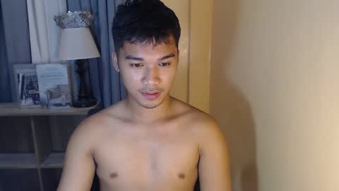 Snapshot of asianhunk_jamesx chatting on October 26, 9:26 am asianhunk_jamesx online show from October 26, 9:26 am