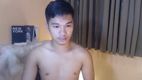 Snapshot of asianhunk_jamesx chatting on November 2, 3:42 am asianhunk_jamesx online show from November 2, 3:42 am
