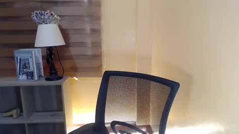 asianhunk_jamesx online show from November 20, 11:59 pm