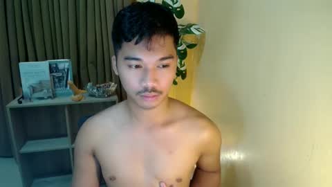 asianhunk_jamesx online show from February 3, 10:04 pm