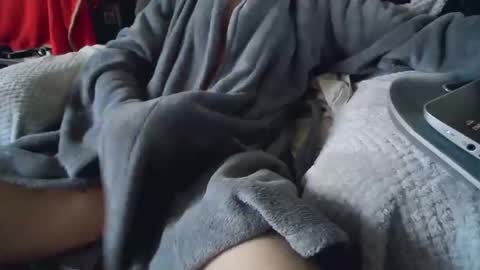 Snapshot of asianlooker chatting on December 10, 3:33 pm John online show from December 10, 3:33 pm