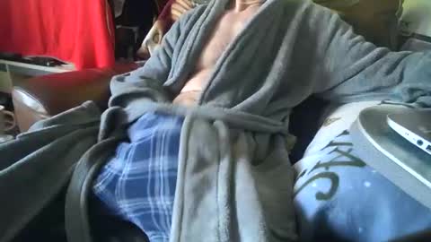 Snapshot of asianlooker chatting on January 2, 3:40 pm John online show from January 2, 3:40 pm