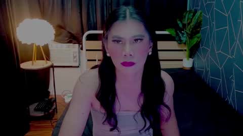 asianloreen24 online show from November 27, 4:47 am