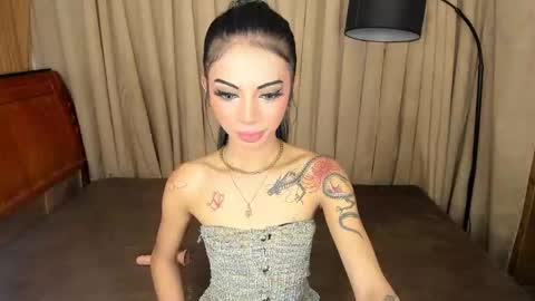 Snapshot of asianprettypetite chatting on February 22, 1:02 pm CHESKA online show from February 22, 1:02 pm