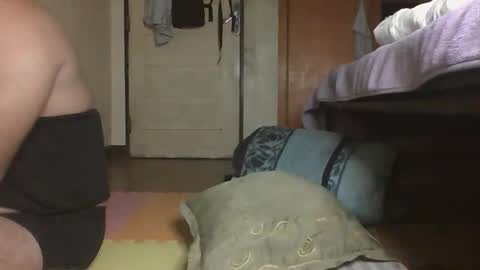 Snapshot of asianqueenforsex chatting on April 17, 2:42 pm asianqueenforsex online show from April 17, 2:42 pm