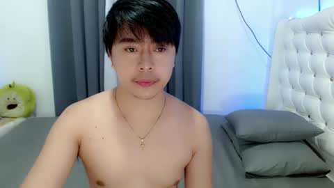 Snapshot of asianroy_x chatting on January 19, 2:06 pm Roy online show from January 19, 2:06 pm
