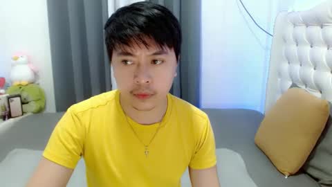 Snapshot of asianroy_x chatting on March 2, 2:32 pm Roy online show from March 2, 2:32 pm