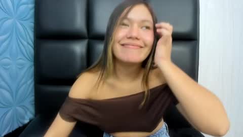 AsianSlut  online show from April 28, 5:01 am