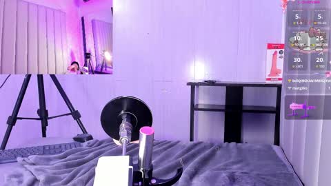AsianSlut  online show from May 9, 11:54 pm