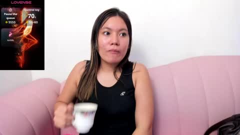 AsianSlut  online show from May 13, 3:37 am