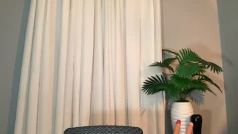 Snapshot of asiansweet_lily chatting on July 17, 6:53 am Lily online show from July 17, 6:53 am