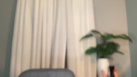 Snapshot of asiansweet_lily chatting on July 20, 10:39 am Lily online show from July 20, 10:39 am