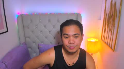 Snapshot of asianzero chatting on February 22, 9:37 pm Zero online show from February 22, 9:37 pm