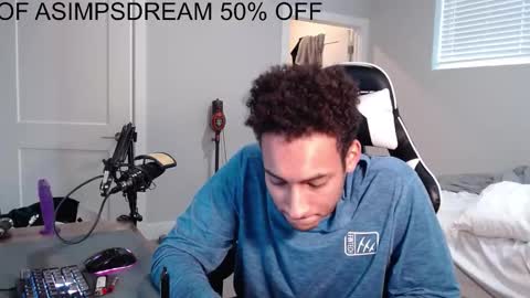 Snapshot of asimpsdream chatting on November 7, 2:50 pm asimpsdream online show from November 7, 2:50 pm