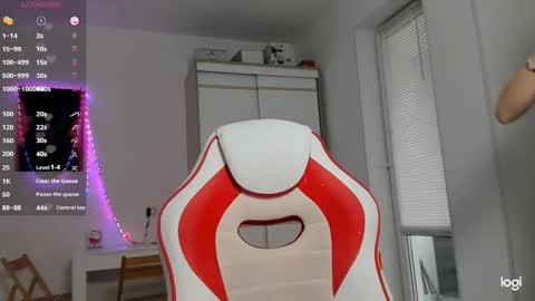 Caroline online show from March 9, 1:15 pm