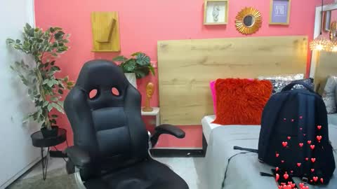 ASLY online show from May 16, 10:01 am