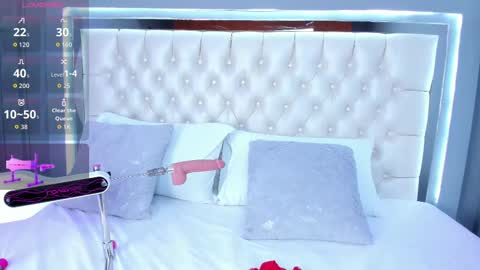 A S L Y   S A N D E R online show from October 11, 4:22 am