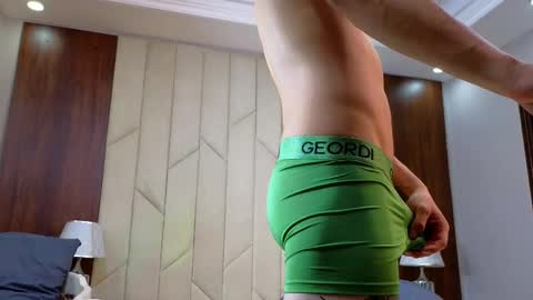 Snapshot of asmodeo_cox chatting on December 4, 10:41 pm Asmodeo  -   online show from December 4, 10:41 pm