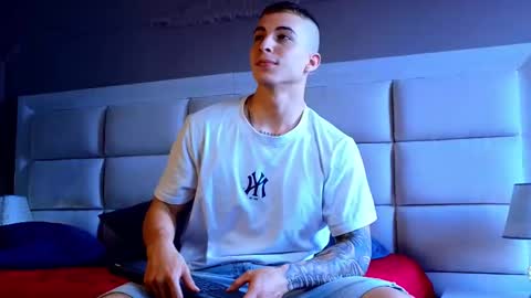 Snapshot of asmodeo_cox chatting on January 20, 9:11 pm Asmodeo  -   online show from January 20, 9:11 pm