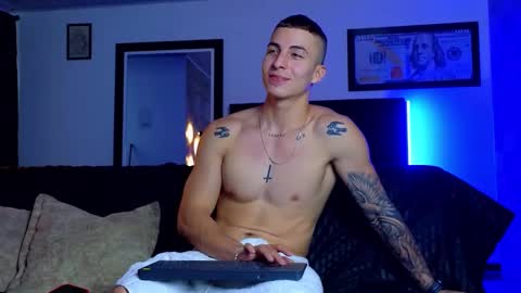 Snapshot of asmodeo_cox chatting on February 7, 9:58 pm Asmodeo  -   online show from February 7, 9:58 pm