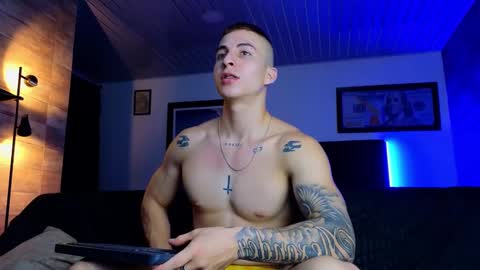 Snapshot of asmodeo_cox chatting on March 2, 3:45 am Asmodeo  -   online show from March 2, 3:45 am