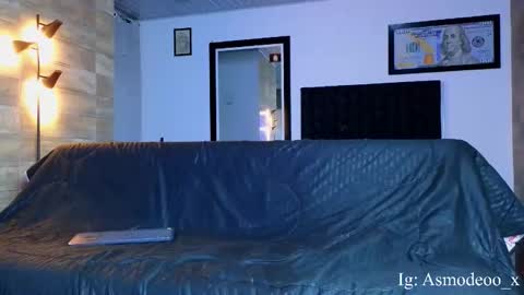 Snapshot of asmodeo_cox chatting on October 1, 9:15 am Asmodeo  -   online show from October 1, 9:15 am