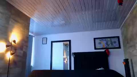 Snapshot of asmodeo_cox chatting on October 15, 9:04 pm Asmodeo  -   online show from October 15, 9:04 pm