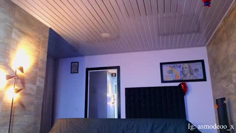 Snapshot of asmodeo_cox chatting on October 17, 2:26 am Asmodeo  -   online show from October 17, 2:26 am