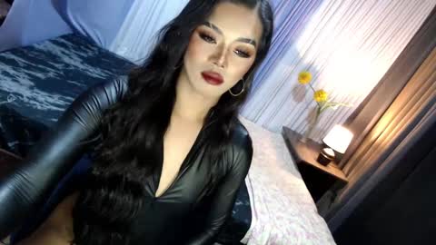 Snapshot of asmodeus_daughter chatting on March 6, 8:16 pm Margaux Miller online show from March 6, 8:16 pm