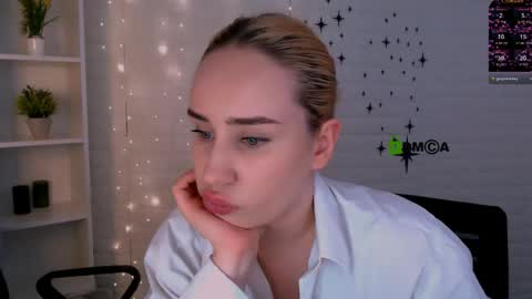 Snapshot of asol_muah chatting on April 30, 8:57 pm Asol online show from April 30, 8:57 pm