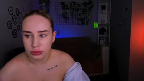 Snapshot of asol_muah chatting on May 16, 7:12 pm Asol online show from May 16, 7:12 pm