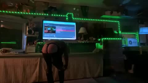 SIR WILLIAM online show from November 23, 8:25 am