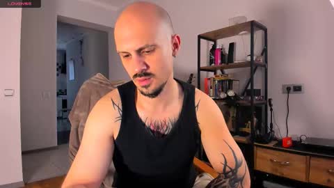 Snapshot of asshunter4k chatting on October 30, 9:22 am asshunter4k online show from October 30, 9:22 am