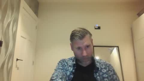 Snapshot of assmani28 chatting on December 3, 9:23 pm Assmani28 online show from December 3, 9:23 pm