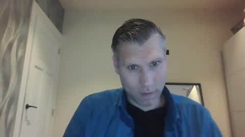 Snapshot of assmani28 chatting on December 5, 2:11 pm Assmani28 online show from December 5, 2:11 pm