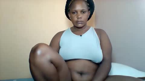 Snapshot of assqueen4 chatting on October 2, 7:04 am FLORAH DANIEL online show from October 2, 7:04 am