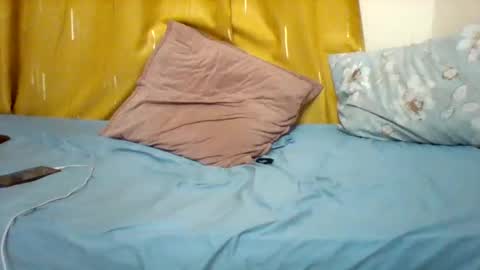 FLORAH DANIEL online show from February 25, 6:06 pm