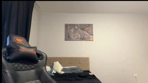 Snapshot of asswedderra chatting on January 17, 6:51 am Cassie online show from January 17, 6:51 am