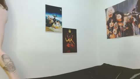 Asterothxznikki online show from January 11, 2:16 am