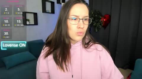 Snapshot of asti_bubbles chatting on March 13, 1:23 am Asti online show from March 13, 1:23 am