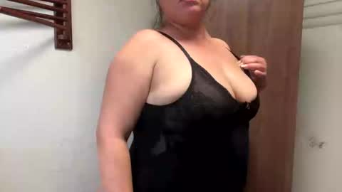 Bella online show from October 6, 1:14 am