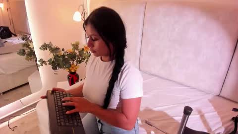 Snapshot of astorath_angel chatting on February 28, 10:49 am Astorath online show from February 28, 10:49 am