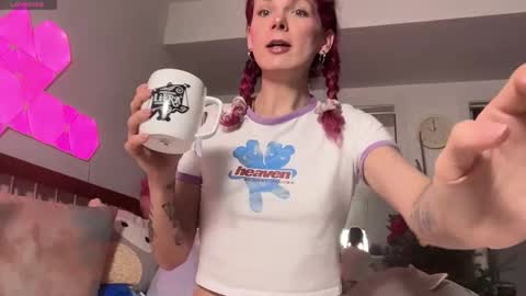 Snapshot of astorialove chatting on January 12, 3:56 am AstoriaLove online show from January 12, 3:56 am