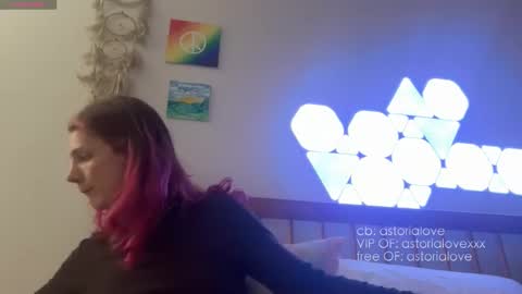 Snapshot of astorialove chatting on February 4, 2:28 am AstoriaLove online show from February 4, 2:28 am