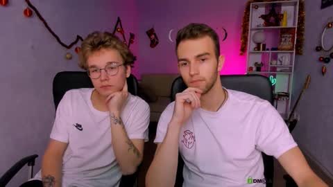 astren online show from January 6, 8:34 pm