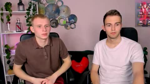 Snapshot of astren_villo chatting on March 10, 7:30 pm astren online show from March 10, 7:30 pm